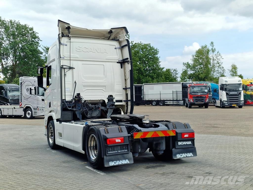 Scania R520 V8 NGS retarder - steel / air - navi - fridge Sattelzugmaschinen
