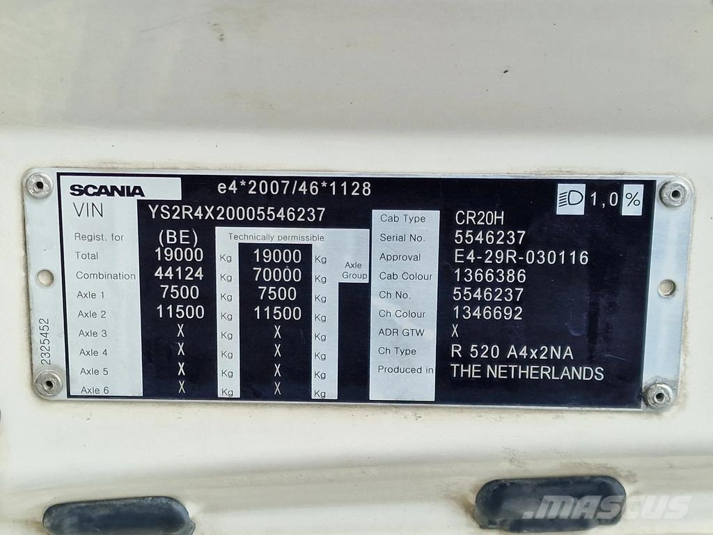 Scania R520 V8 NGS retarder - steel / air - navi - fridge Sattelzugmaschinen