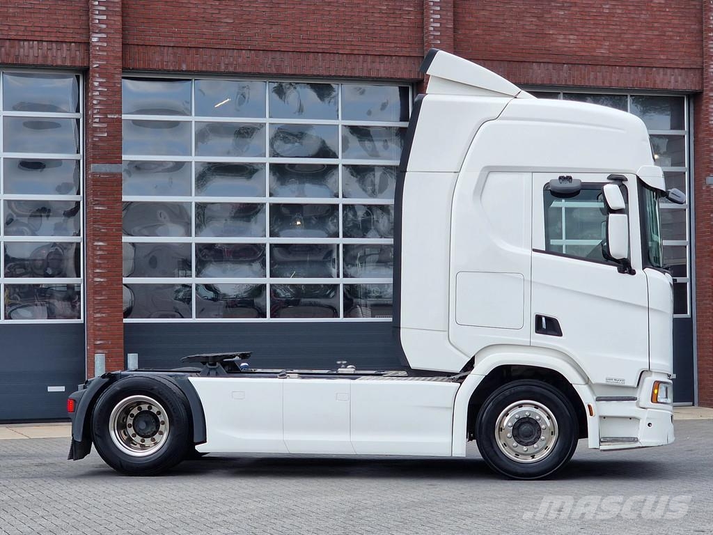 Scania R520 V8 NGS retarder - steel / air - navi - fridge Sattelzugmaschinen