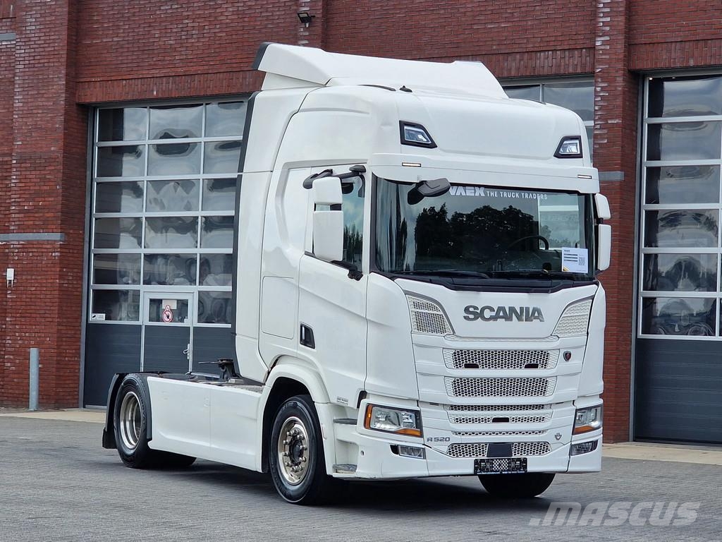 Scania R520 V8 NGS retarder - steel / air - navi - fridge Sattelzugmaschinen