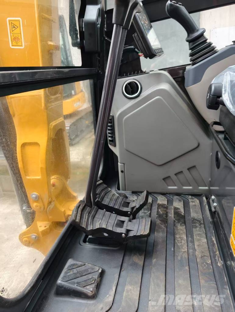XCMG XE 27 U Mini kotrók < 7t