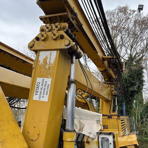 CMV Sonda Tunel Jet/2 Handling and placing equipment
