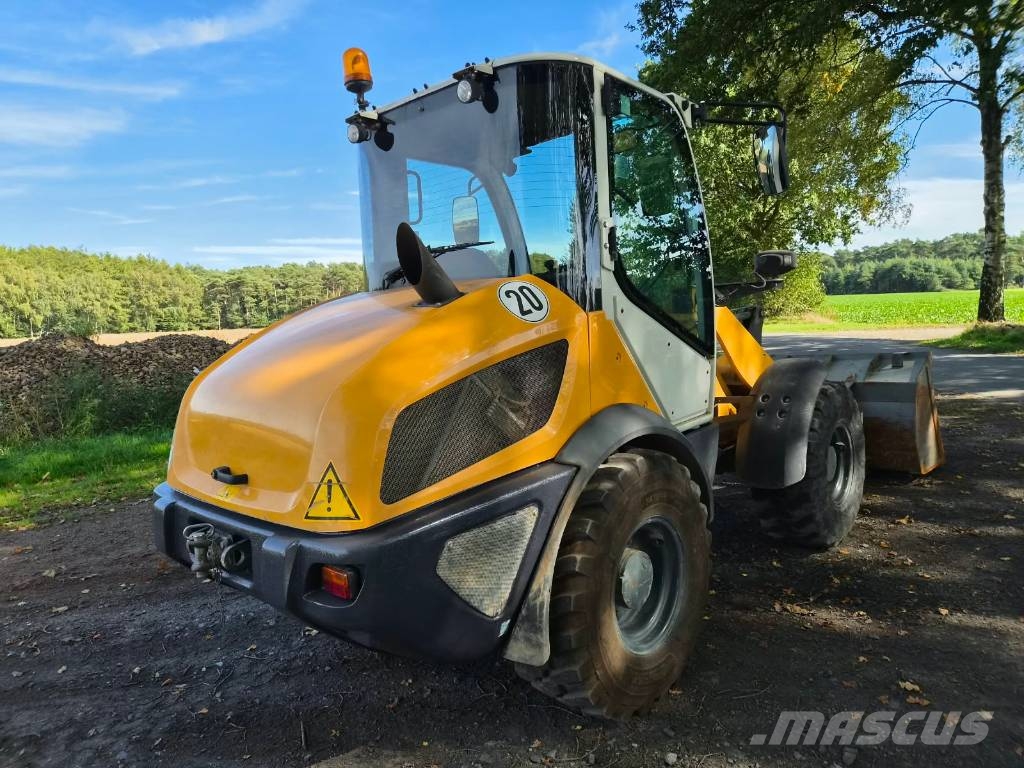 Liebherr L 506 Compact Wielladers