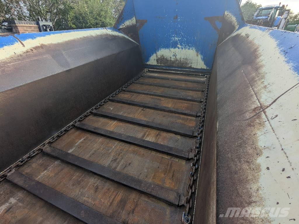 Bunning LOWLANDER MK4 75 معدات توزيع السماد العضوي