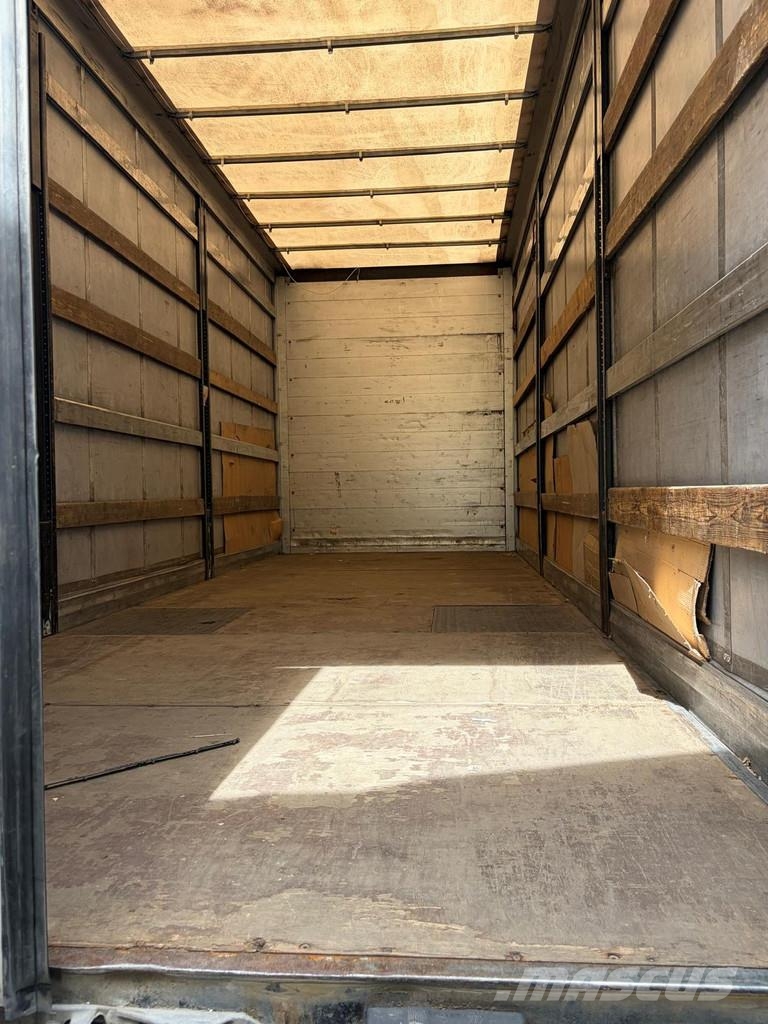 Mercedes-Benz Actros 1836 MP3 - Box Truck - 6 Cylinder - Spare T شاحنات ذات هيكل صندوقي