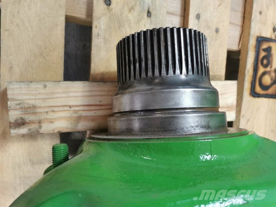 John Deere 7820 left crossover Коробка передач