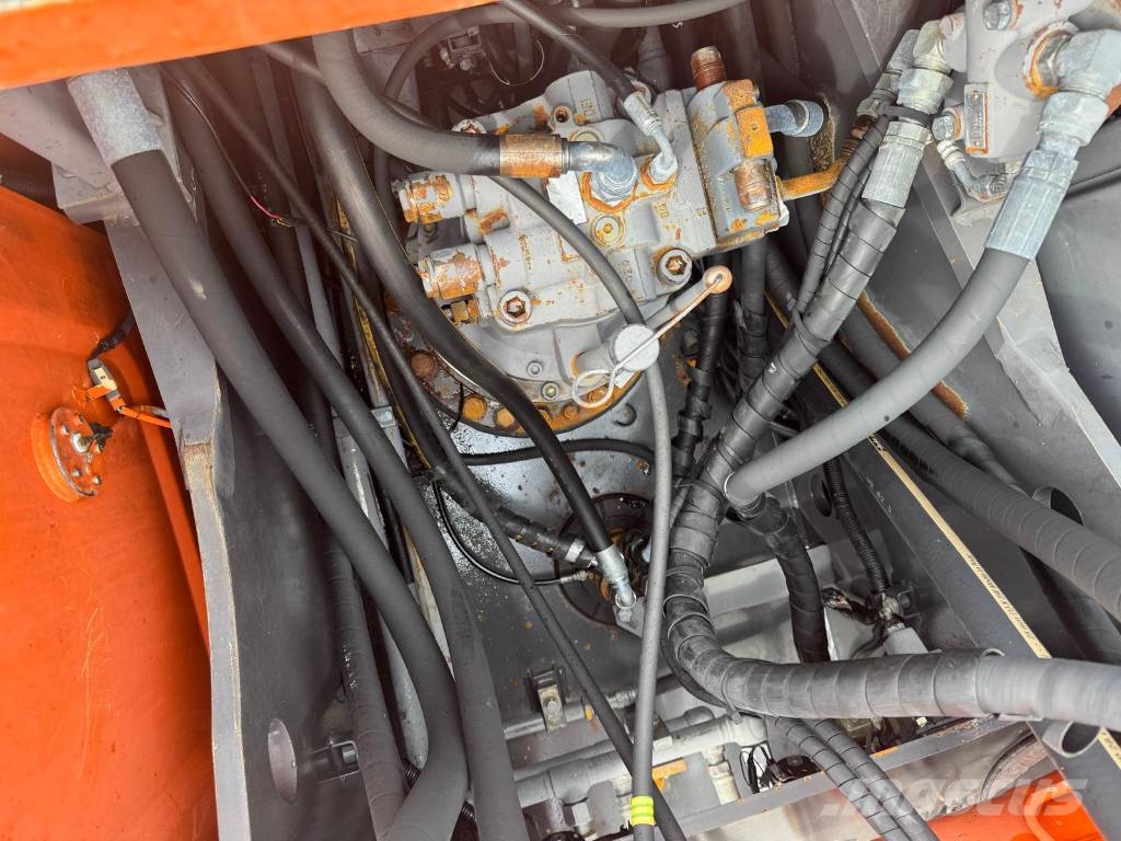 Hitachi ZX 210-3 Escavadeiras de esteiras