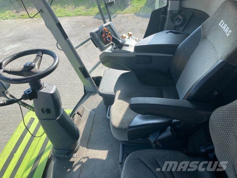CLAAS LEXION 620 Combine harvesters