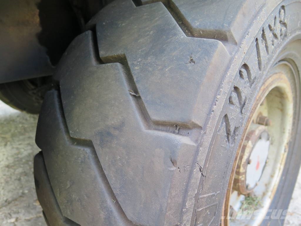 Bulmor EQ 80 لوادر جانبية