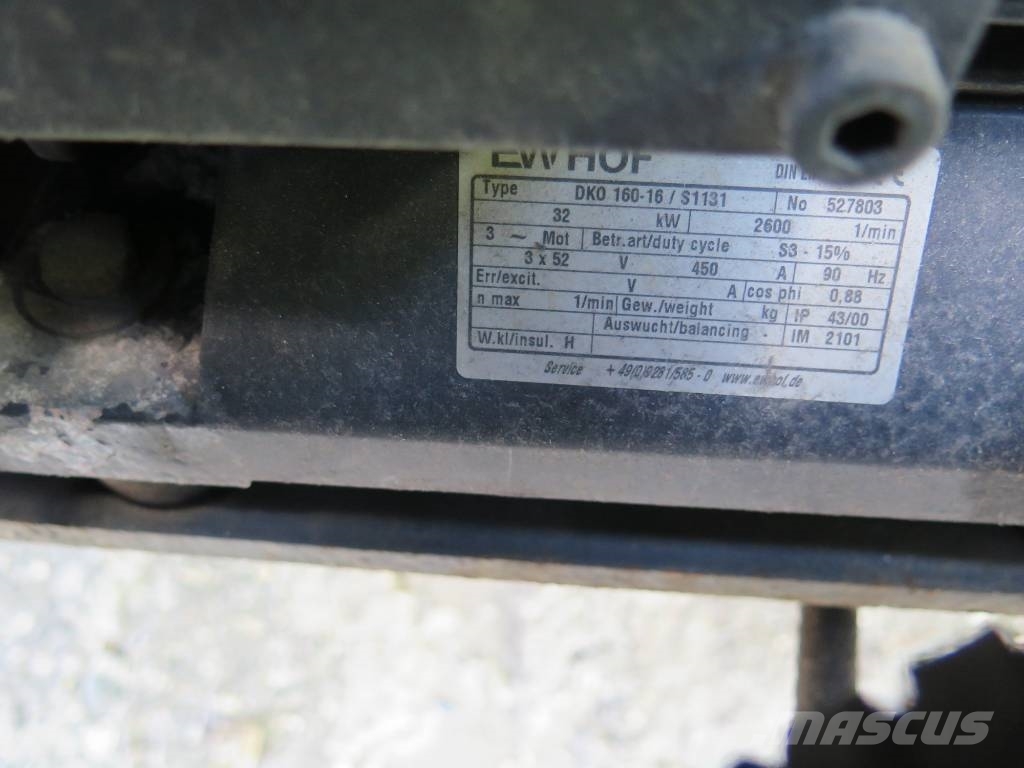 Bulmor EQ 80 لوادر جانبية