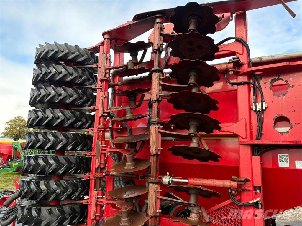 Horsch Pronto 6DC mit Düngeeinrichtung Drillmaschinenkombination