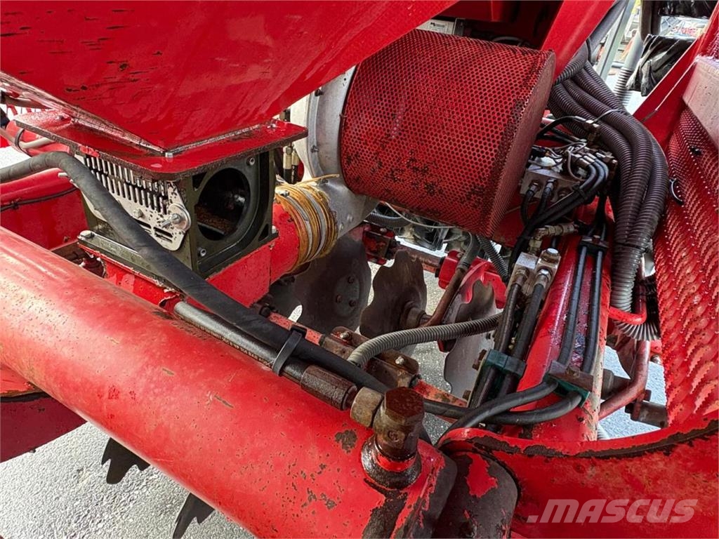 Horsch Pronto 6DC mit Düngeeinrichtung Drillmaschinenkombination