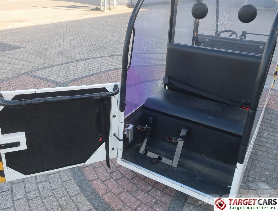 Bradshaw AV6AV ELECTRIC UTV RECREATIONAL 6-PERSONS VEHICLE Гольф-мобілі