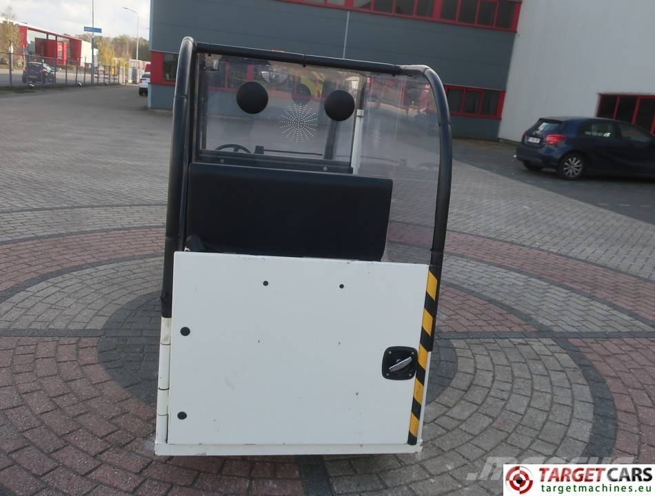 Bradshaw AV6AV ELECTRIC UTV RECREATIONAL 6-PERSONS VEHICLE Гольф-мобілі
