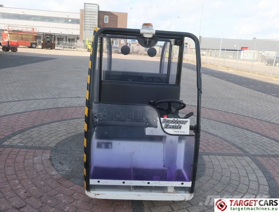 Bradshaw AV6AV ELECTRIC UTV RECREATIONAL 6-PERSONS VEHICLE Гольф-мобілі