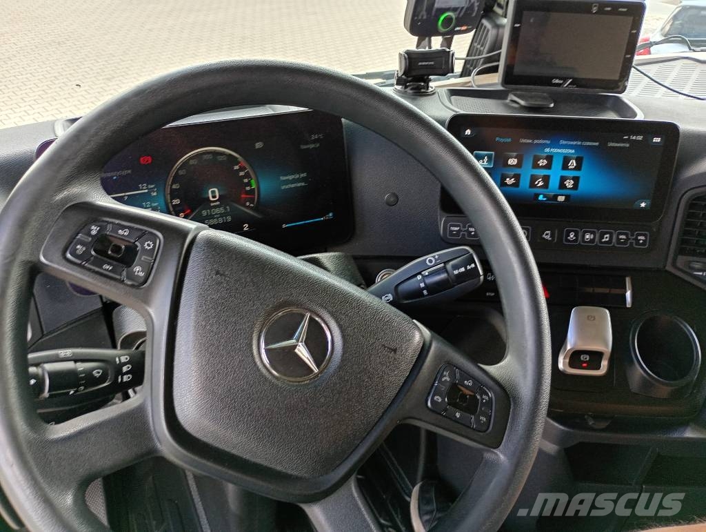 Mercedes-Benz Actros شاحنات بغطاء جانبي
