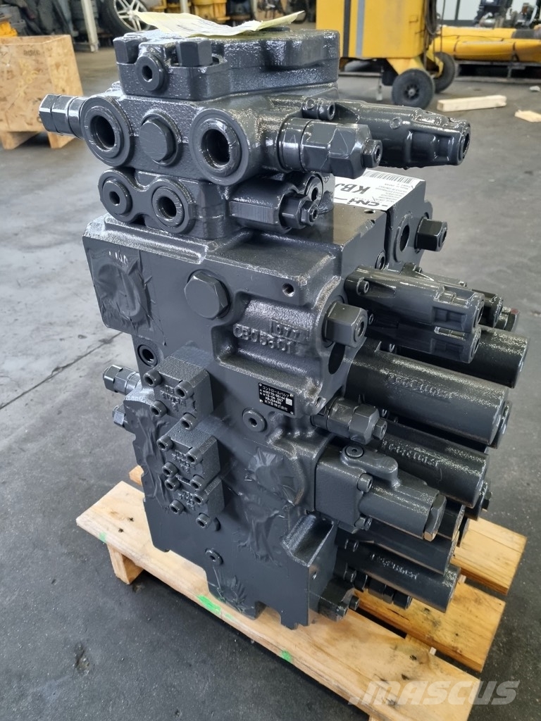 CASE CX 250 D Rozdzielacz hydrauliczny  KBJ24430 液压