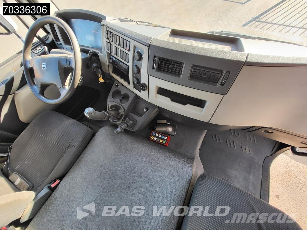 Volvo FL 240 FL 4X2 Century Recovery truck Winch FASSI F Sleepwagens