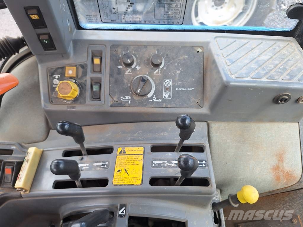 Ford 8240 SLE Traktorer