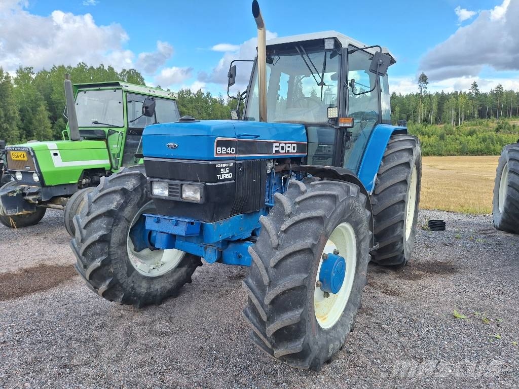 Ford 8240 SLE Traktorer