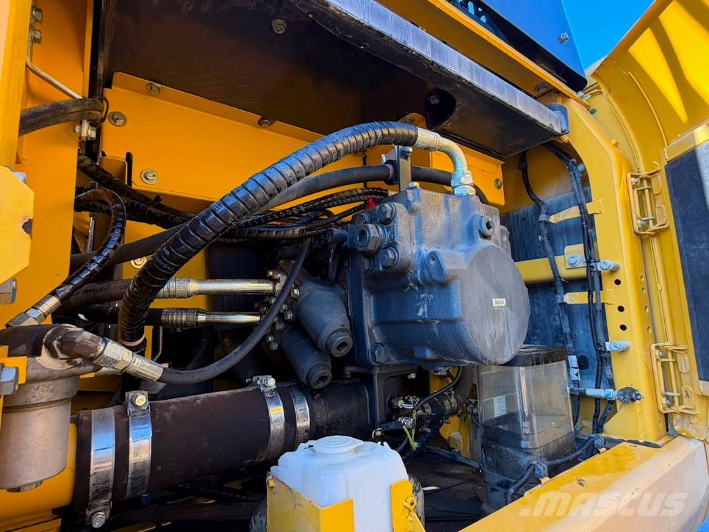 Komatsu PC 490 LC-11 //BJ. 2019 / 7509H/ SW/ZSA/Alle Leitg Rupsgraafmachines