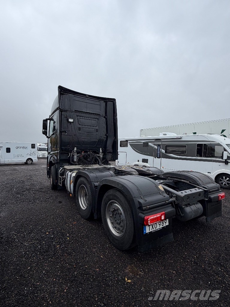 Mercedes-Benz Actros L Sadulveokid