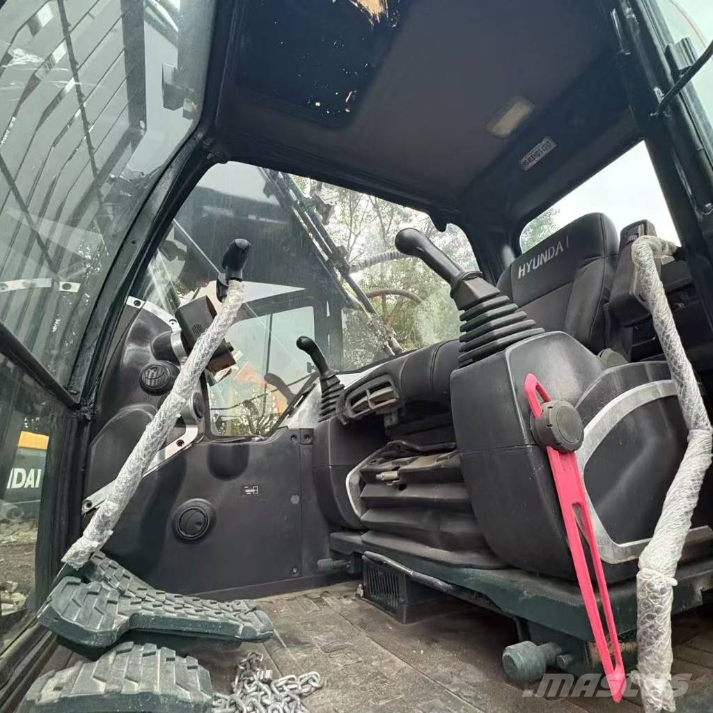 Hyundai 220LC-9S Raupenbagger