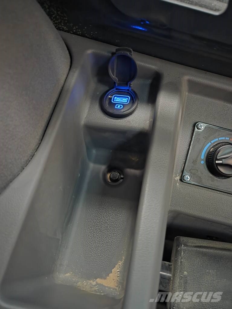 Hyundai HS 120 V Kompaktrakodók