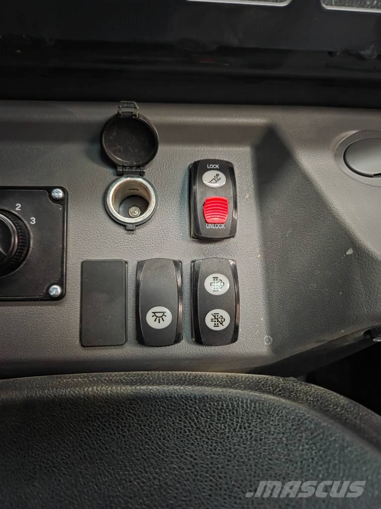 Hyundai HS 120 V Kompaktrakodók