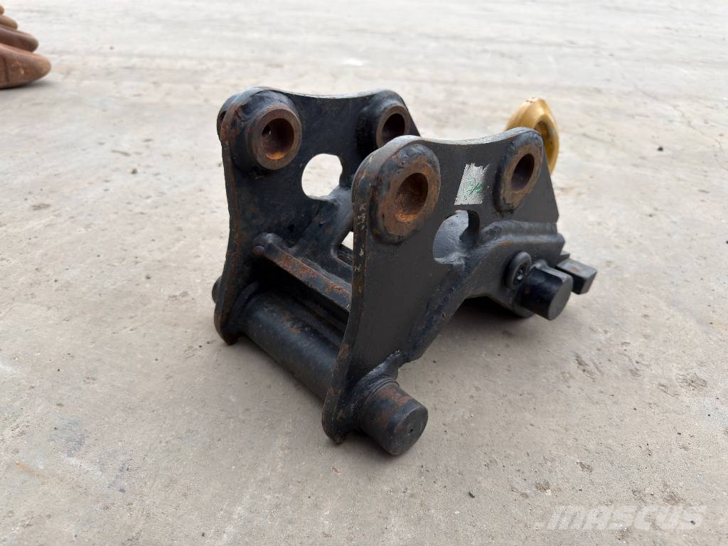 Verachtert CW05 - Caterpillar 301 Brze spojke