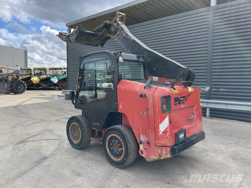 JCB R260 Juontokoneet