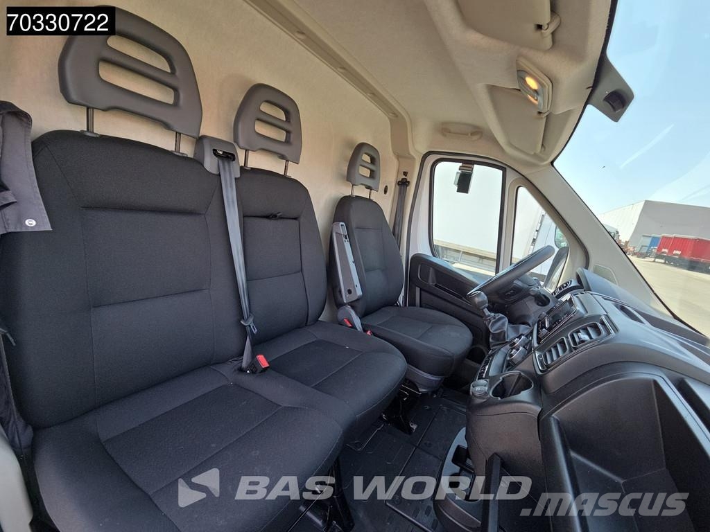 Fiat Ducato 140pk L3H2 Klima Tempomat Kamera Parkensens Lätta skåpbilar