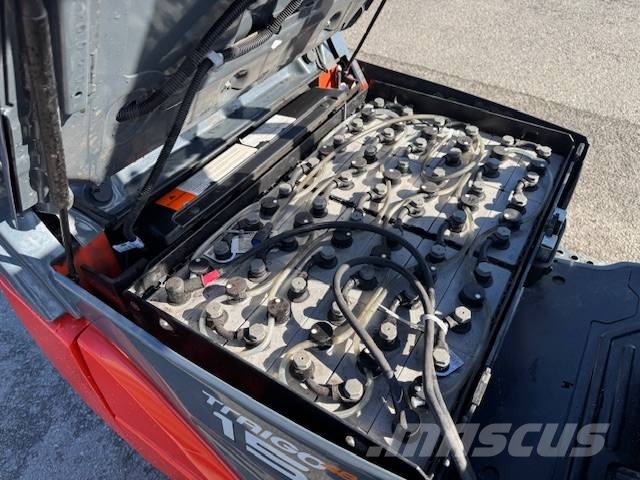 Toyota 8 FBE 15 T Електрически вилични кари-повдигачи