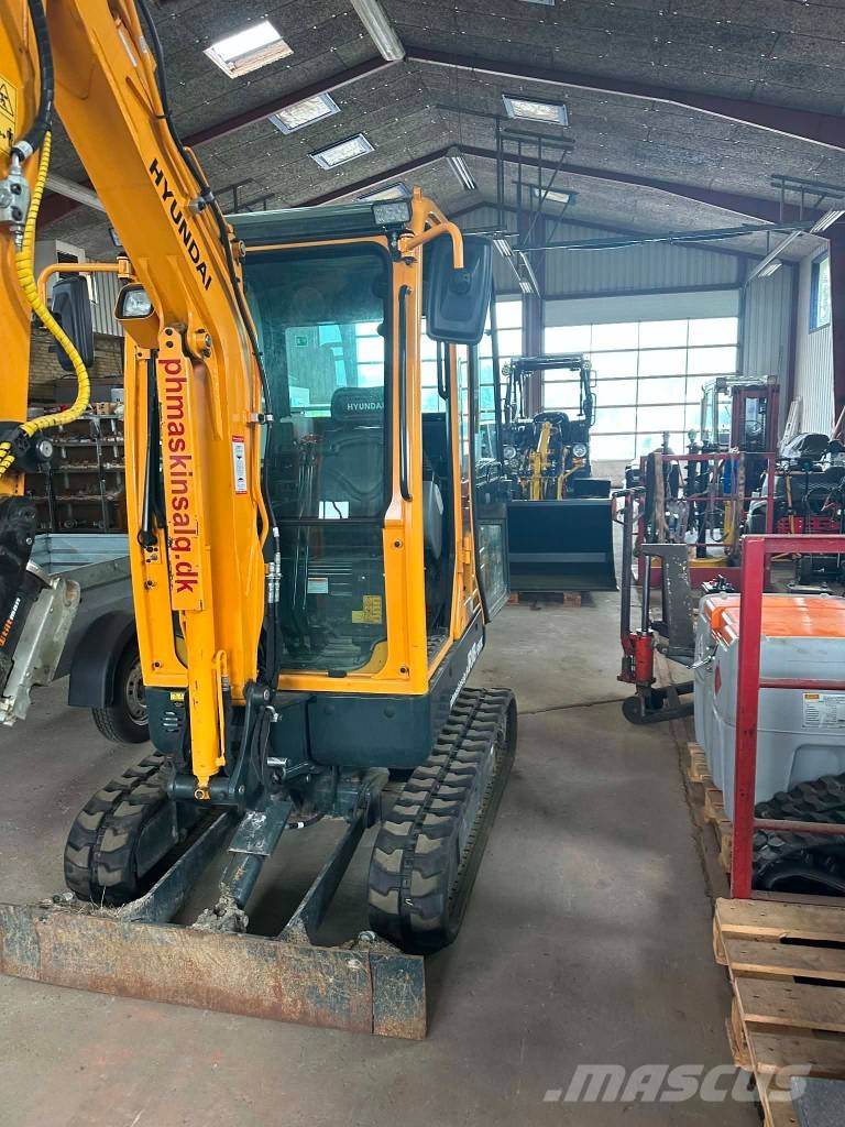 Hyundai R18-9AK Rupsgraafmachines