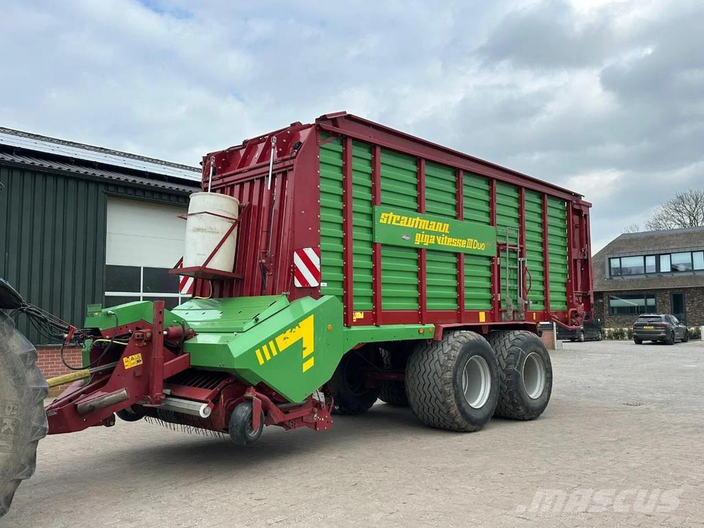 Strautmann GIGA VITESSE 3 DUO PLUS Giga Vitesse 3 Duo plus Kendi yürür silaj makinalari