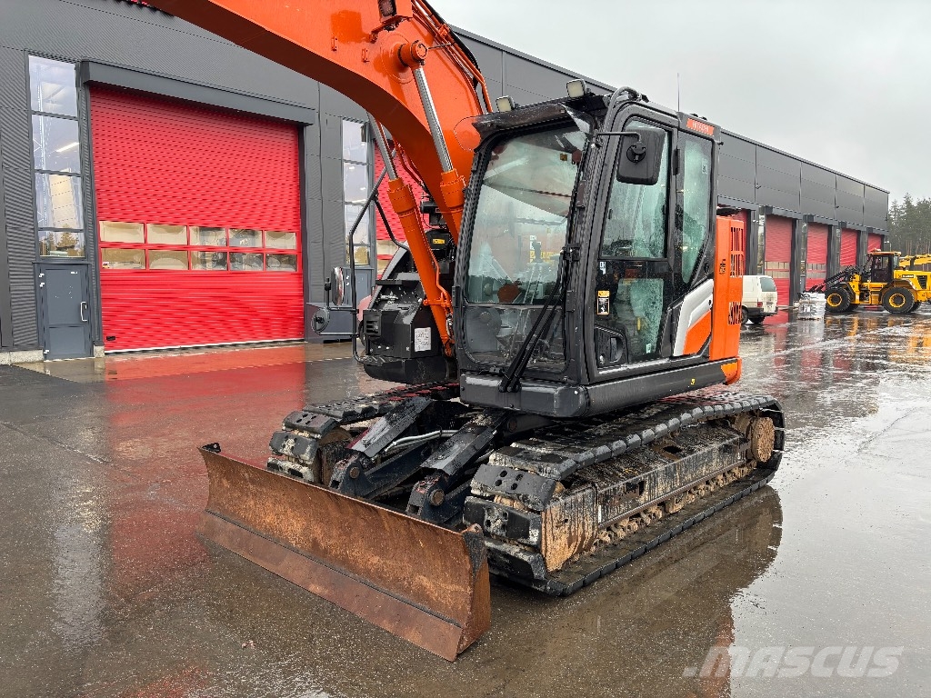Hitachi ZX 135 US-7 / Rototilt, Rasvari, Stage V 履带挖掘机