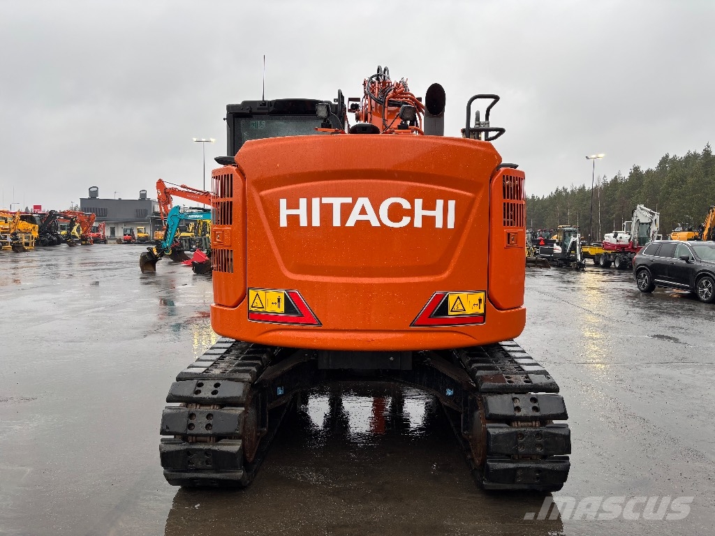 Hitachi ZX 135 US-7 / Rototilt, Rasvari, Stage V 履带挖掘机