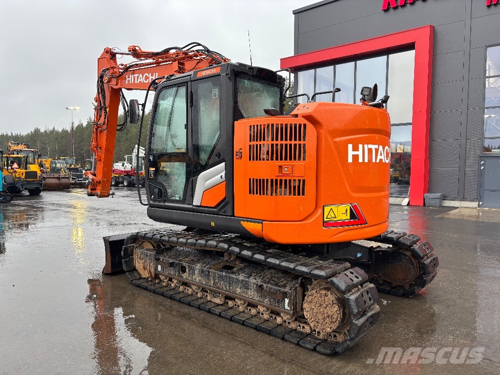 Hitachi ZX 135 US-7 / Rototilt, Rasvari, Stage V 履带挖掘机
