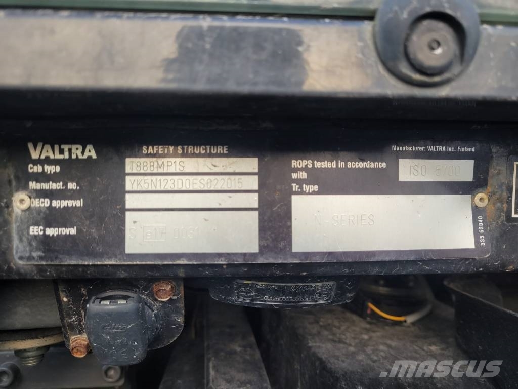 Valtra N 123 Трактора