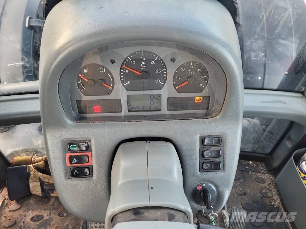 Valtra N 123 Трактора