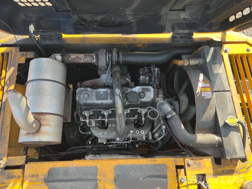 JCB JS 145 W + BUCKET Excavadoras de ruedas