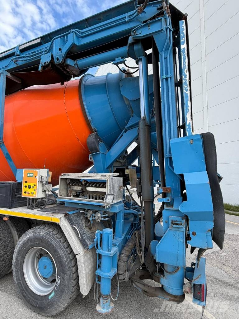 Iveco TRAKKER AD340T45 Бетоносмесители