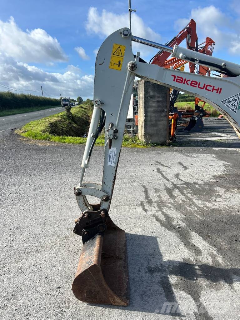 Takeuchi TB 217 R Mini ekskavatori < 7 t