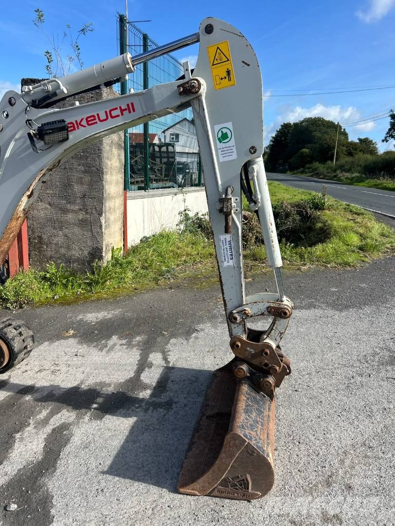 Takeuchi TB 217 R Mini ekskavatori < 7 t