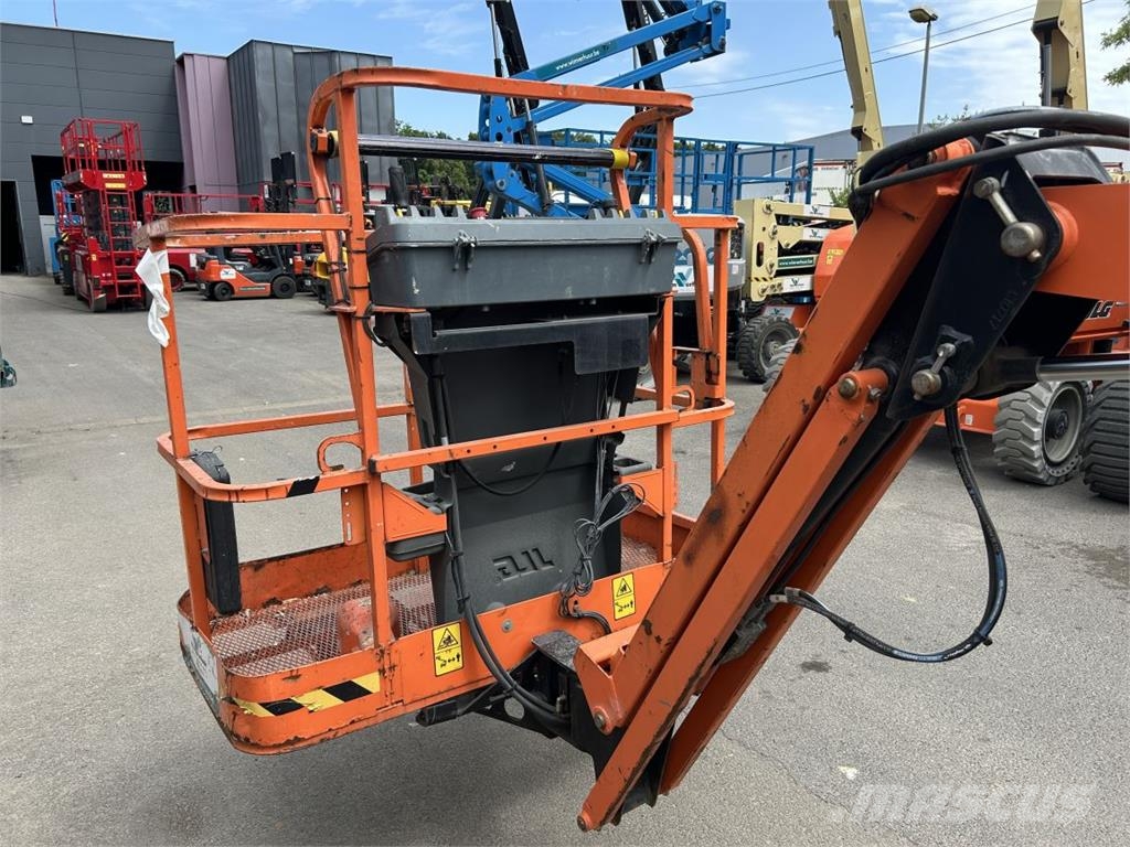 JLG E450AJ (2005) Strēles pacēlāji