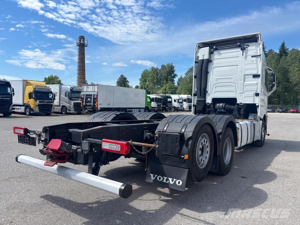 Volvo FH500 6x2 EURO6 + RETARDER Camiones con chasís y cabina