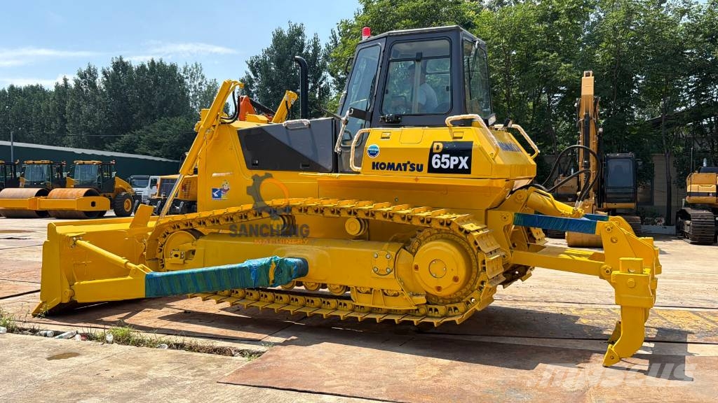 Komatsu D 65 PX-12 Гусеничные бульдозеры