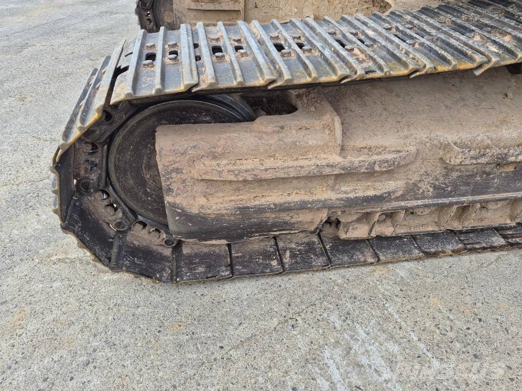 Hyundai HX 300 대형 굴삭기 29톤 이상