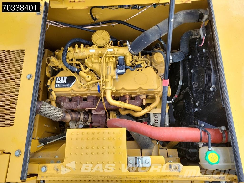 CAT 323 Gravemaskiner på larvebånd