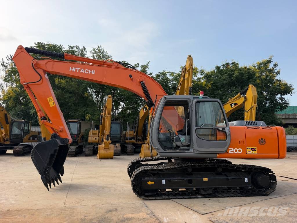 Hitachi EX200 대형 굴삭기 29톤 이상